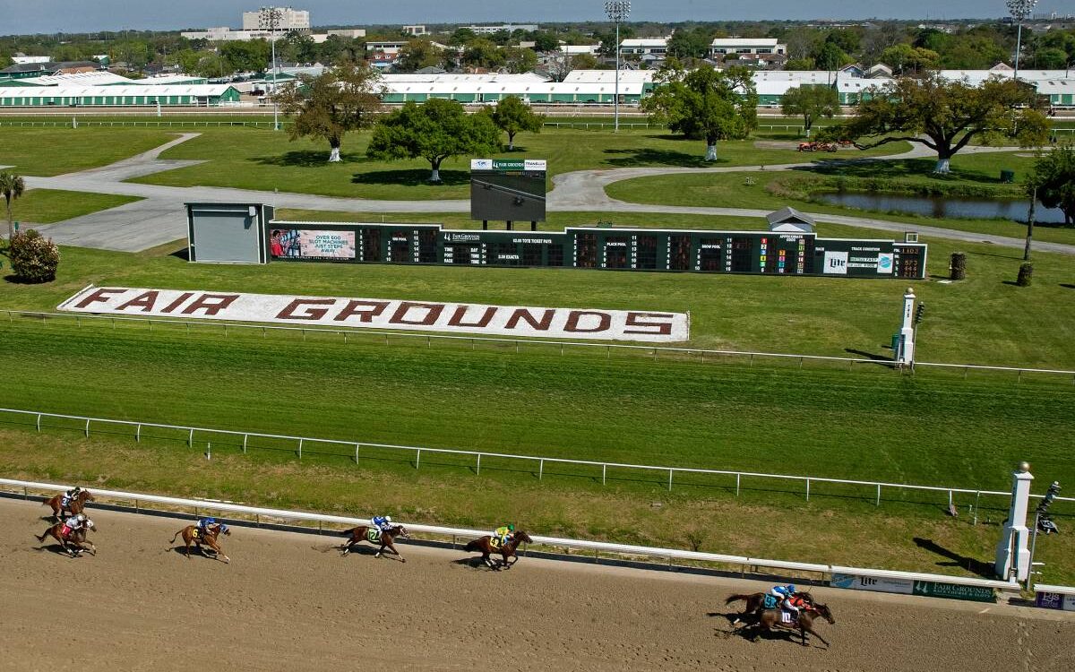 Fair Grounds stretch - Barbara D. Livingston - Daily Racing Form