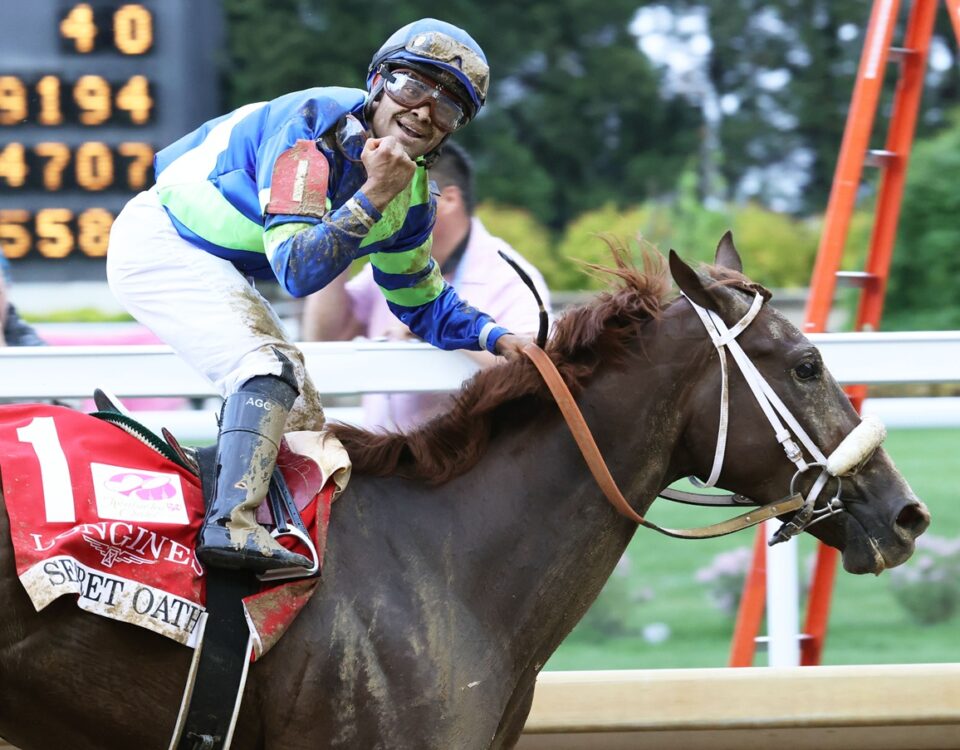 Secret Oath - Kentucky Oaks G1 - Coady Media