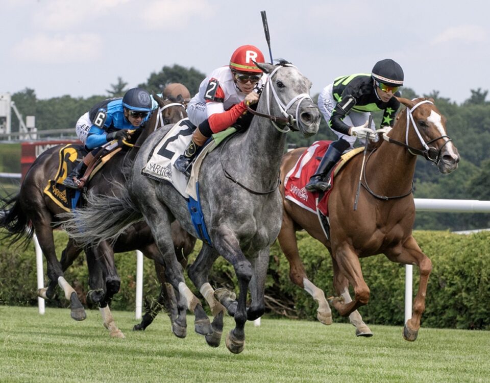 Movin' On Up - Caress Stakes G2 - Barbara D. Livington - Daily Racing Form